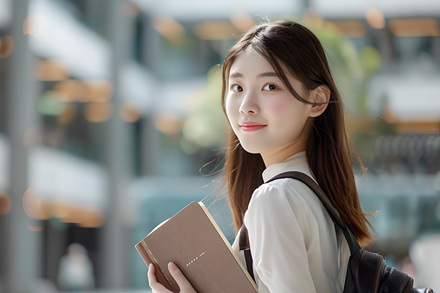 问北京大学美术系录取分数线多少?